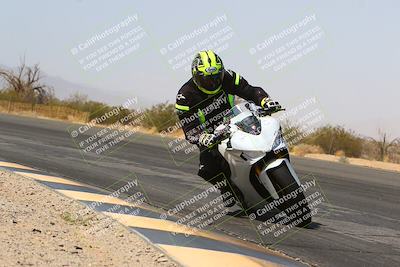 media/Mar-28-2022-Superbike Trackdays (Mon) [[b8603d0f67]]/Open Track Time/Turn 3 Inside/